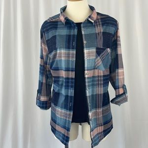 No Comment Plus Women’s 1X Pink/Blue Plaid 3/4 Roll Tab Sleeve Shirt